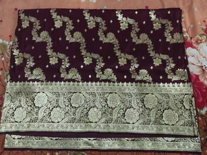 বেনারসি শাড়ি
