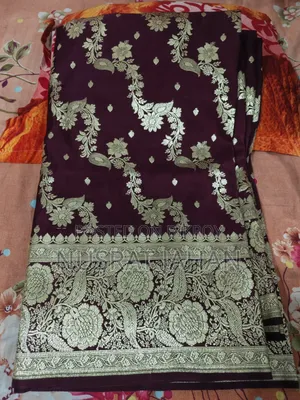 বেনারসি শাড়ি