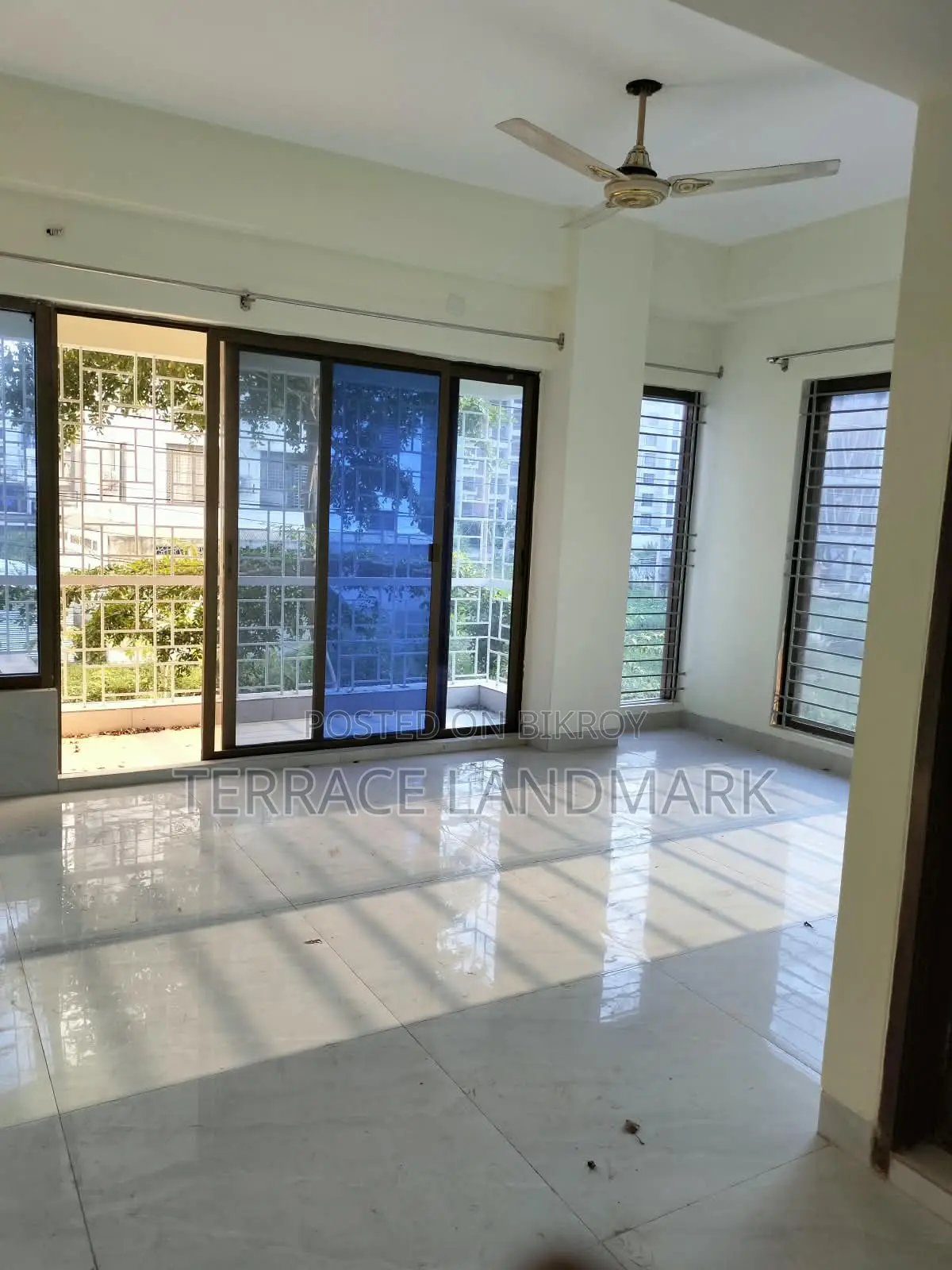 19-Bedroom House in Bashundhara for Sale