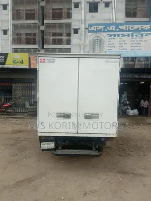 Toyota Dyna Delivery Van