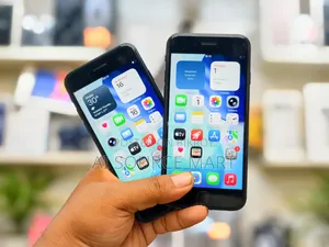 Apple iPhone SE (2022) 64 GB