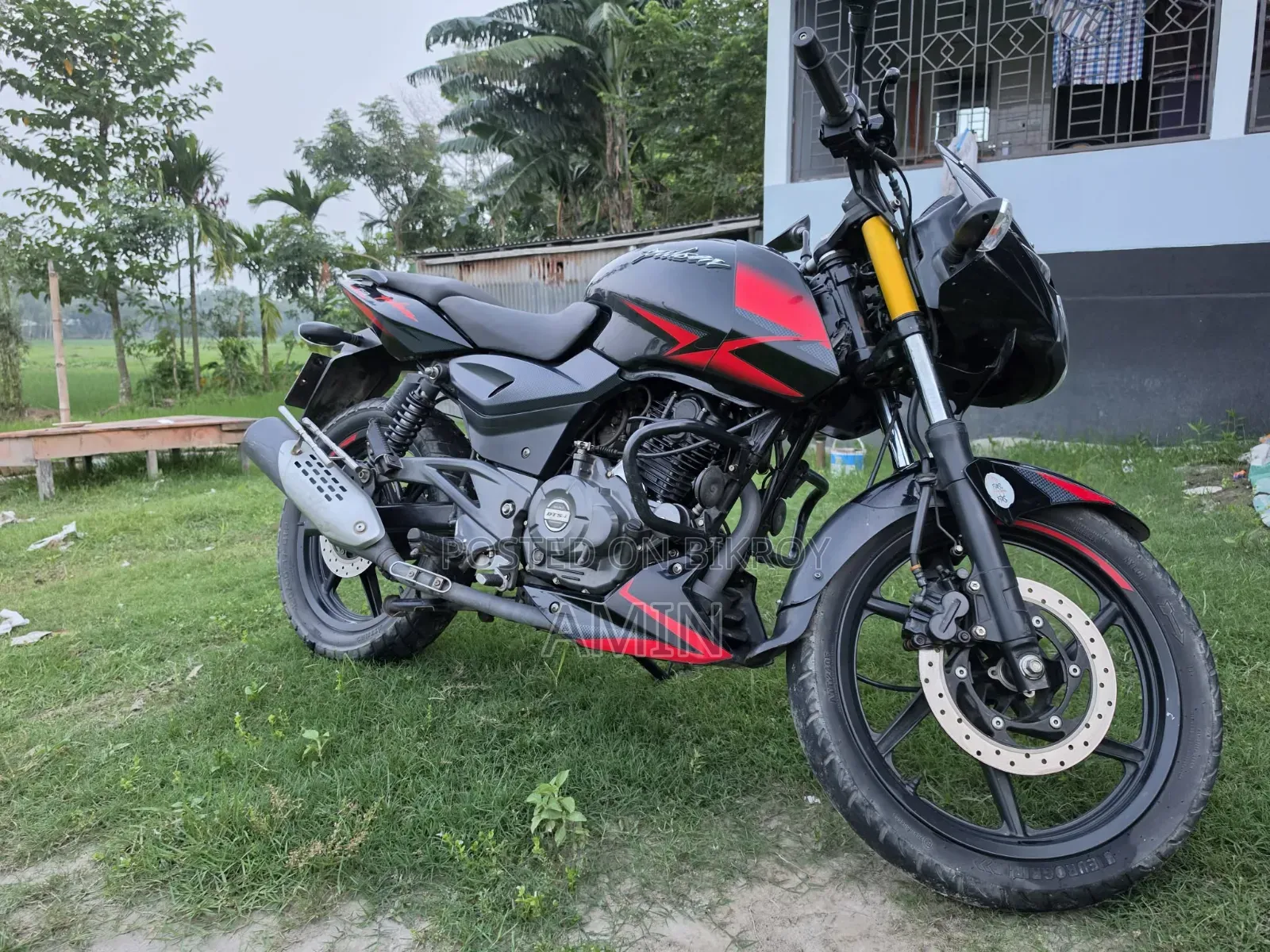 বাজাজ পালসার ১৫০ ২০২১ ব্ল্যাক
