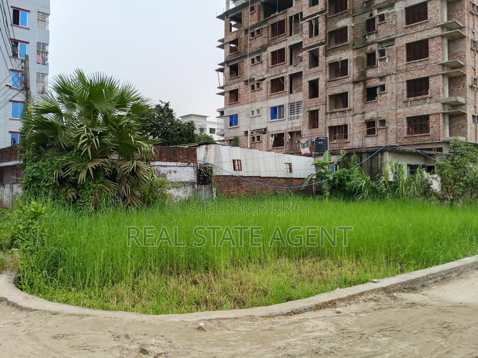 3.75 Gandas of vacant land for sale at 1.5 crore taka