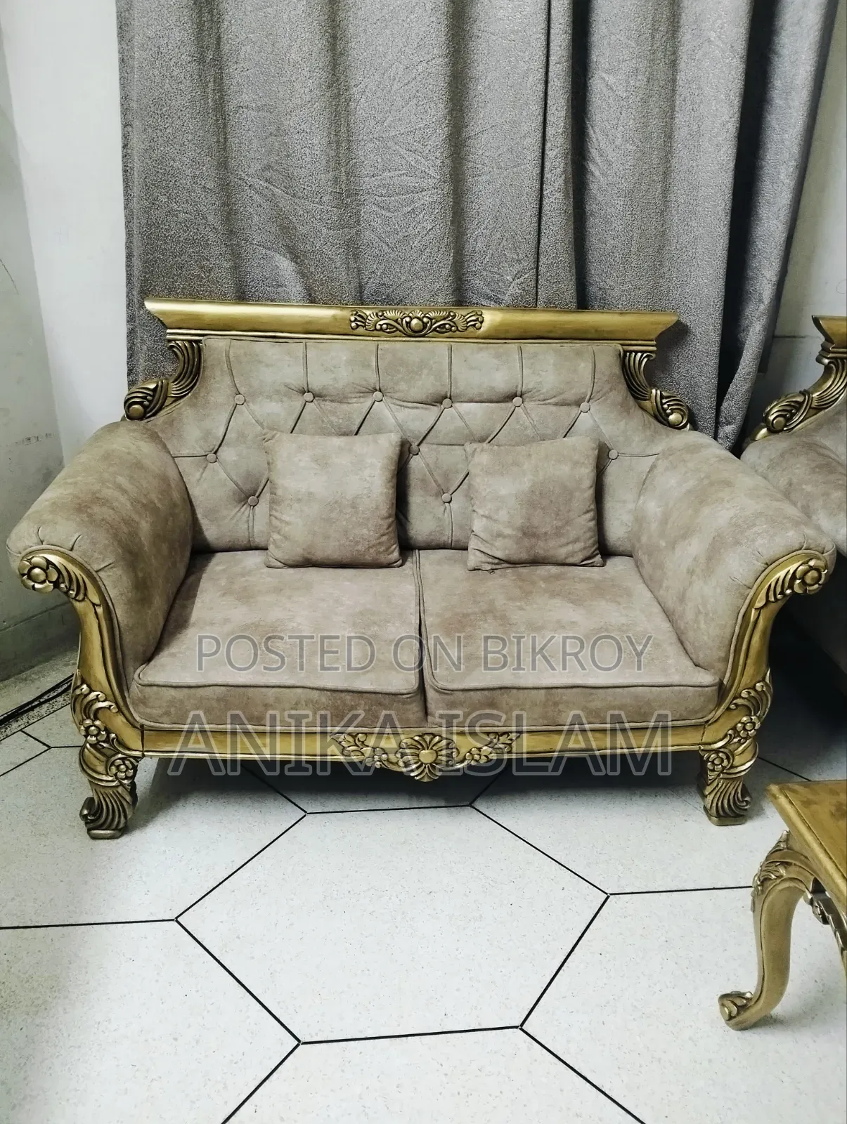 Original Shegun Wooden Sofa Set With Table