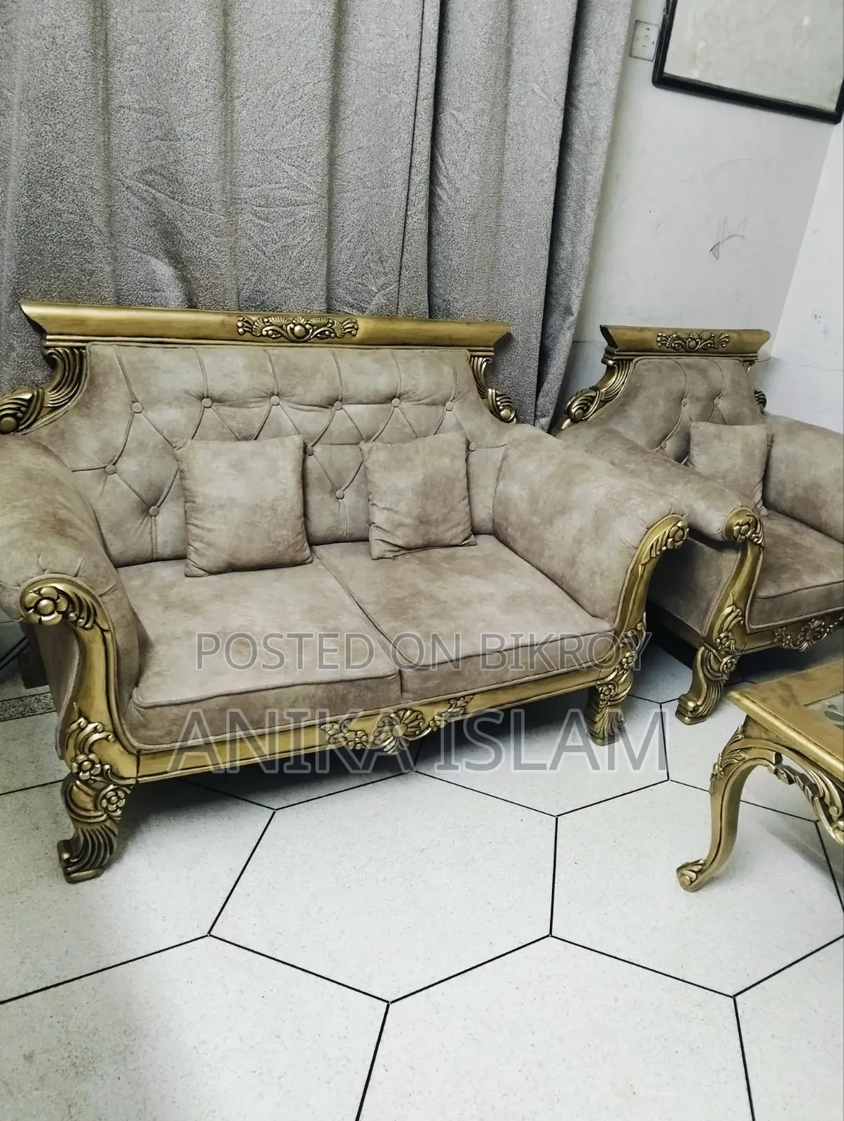 Original Shegun Wooden Sofa Set With Table