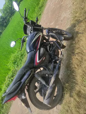 হোন্ডা সিবি ২০২২ ব্ল্যাক