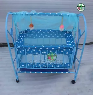 122 MS Premium Baby Cradle