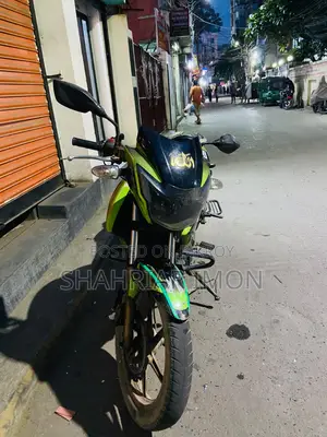 টিভিএস অ্যাপাচি আরটিআর ১৬০ টুভি ২০১৫ সবুজ