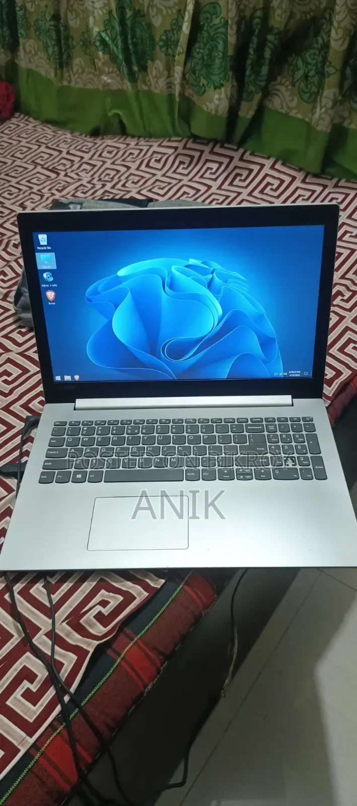 Laptop Lenovo 4GB AMD HDD 1TB