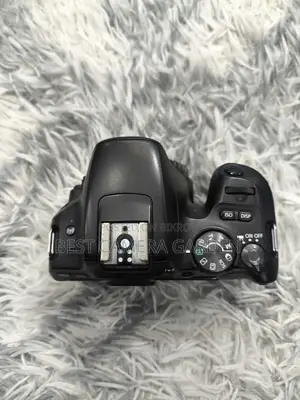 Canon 200D Only Body