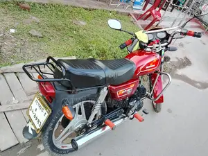 রানার এডি ৮০এস অ্যালয় ২০২৩ রেড