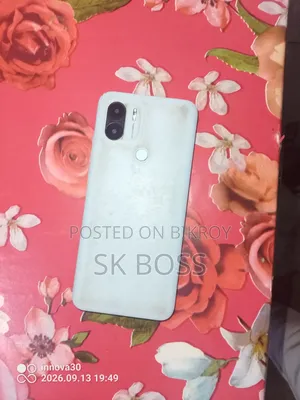 মোবাইল ফোন ৬৪ জিবি হোয়াইট
