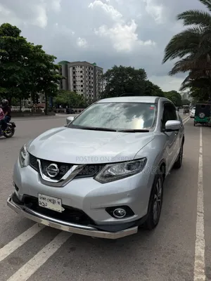 নিসান এক্স-ট্রেইল ২.০ হাইব্রিড এফডব্লিউডি ২০১৬ সিলভার