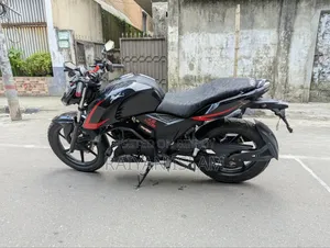 TVS Apache RTR 160 4V 2022 Black
