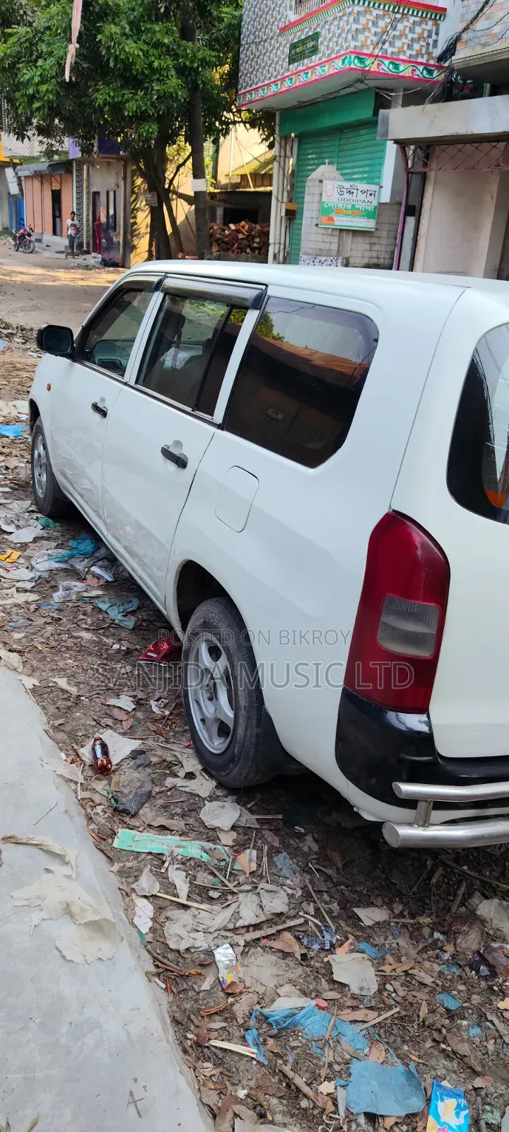 Toyota Probox 2003 White