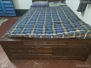 খাট এবং জাজিম দ্রুত বিক্রয় করবো, নিতে আগ্রহী হলে যোগাযোগ করুন.