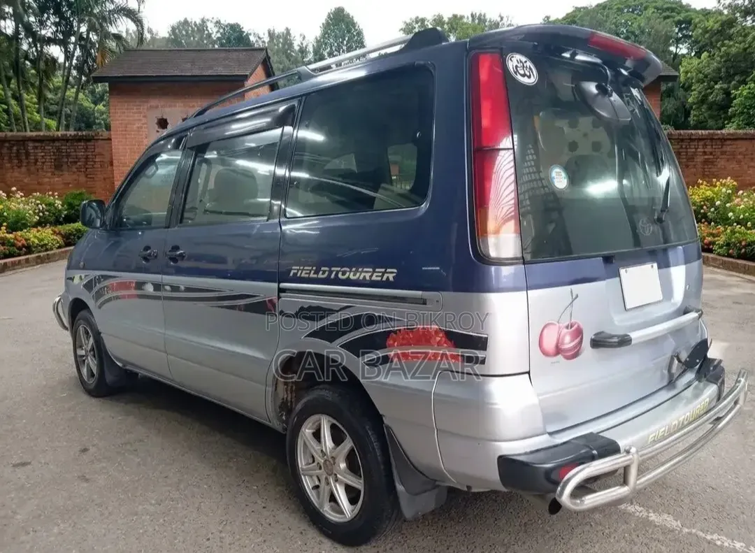Toyota Noah 2.0 All Wheel Drive (8 Seater) 2001 Green