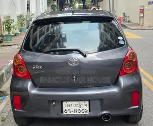 Toyota Vitz 1.0 Front-Wheel Drive 3-Door 2009 Gray