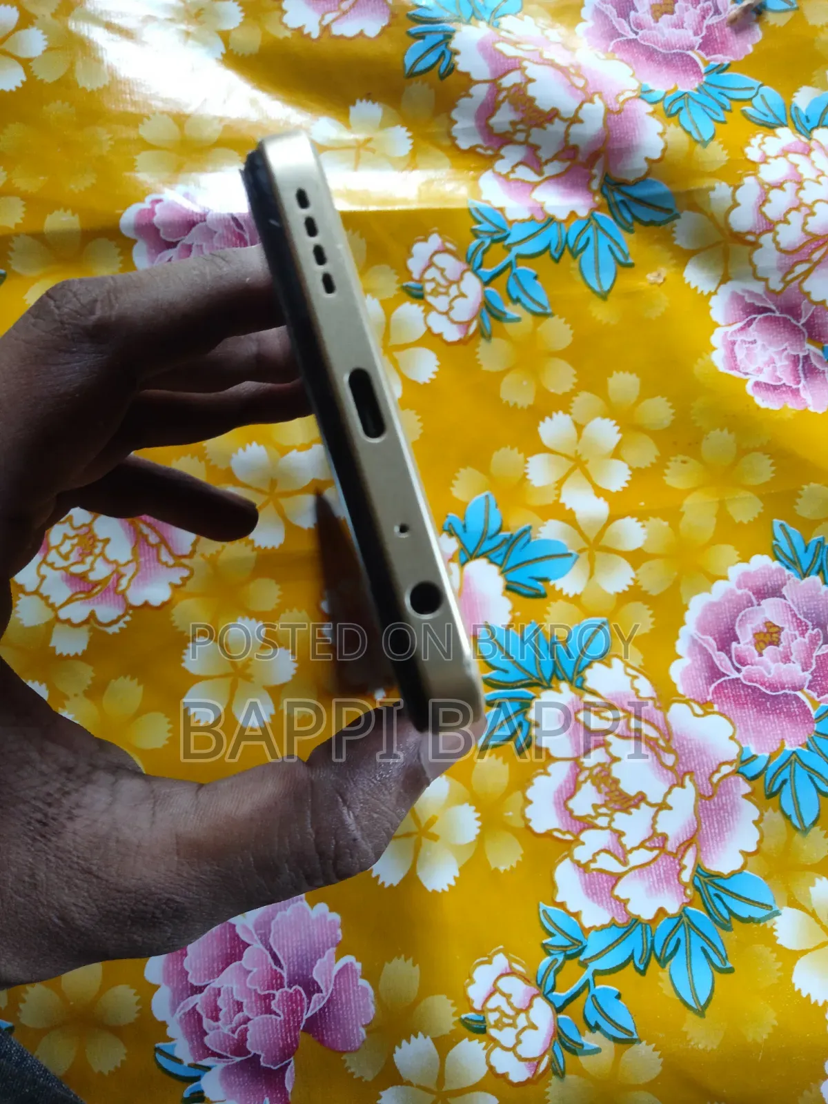 Vivo Y35 128 GB Gold