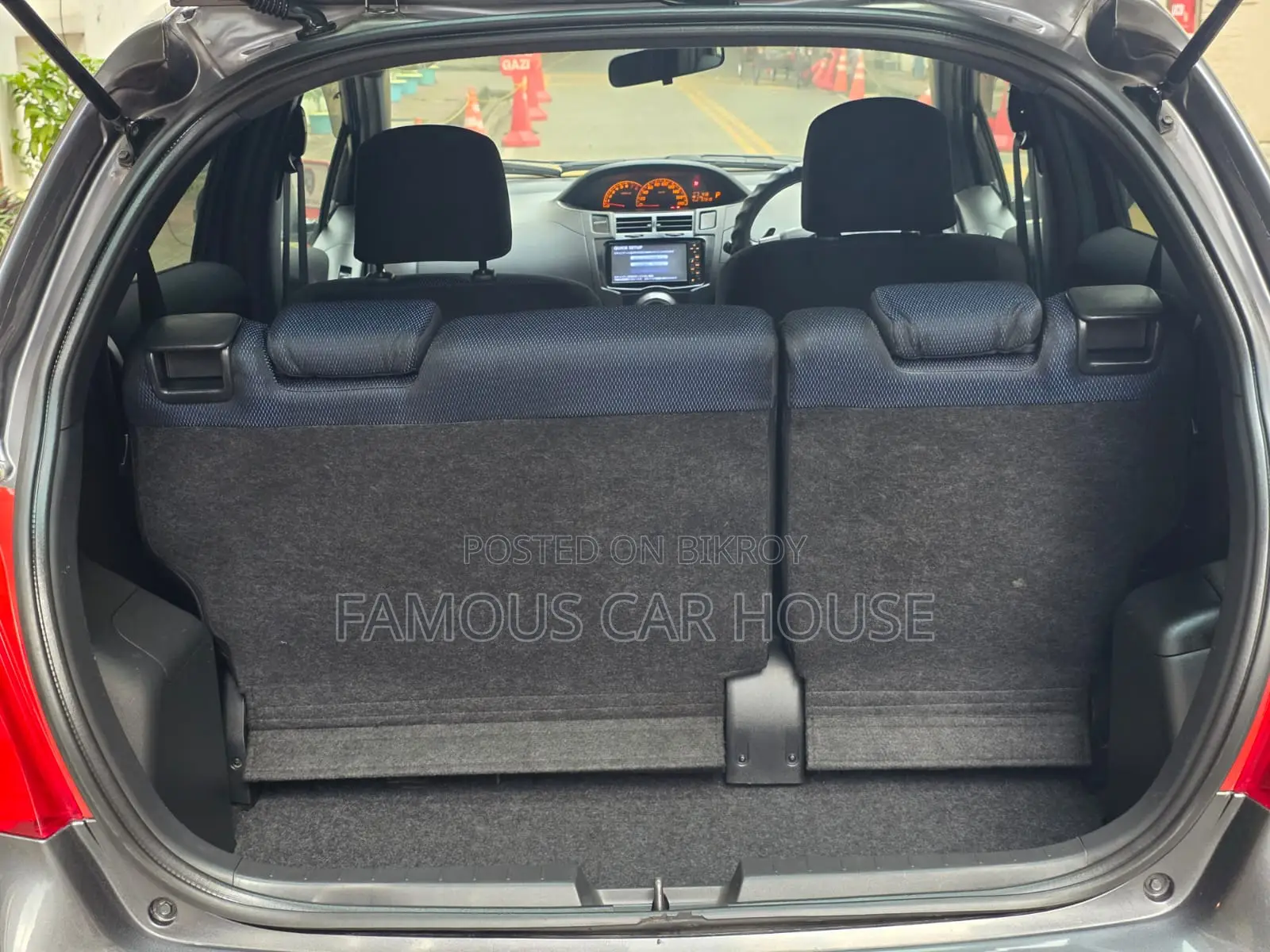 Toyota Vitz 1.0 Front-Wheel Drive 3-Door 2009 Gray