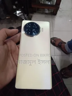 Tecno Spark 20 Pro 256 GB Silver