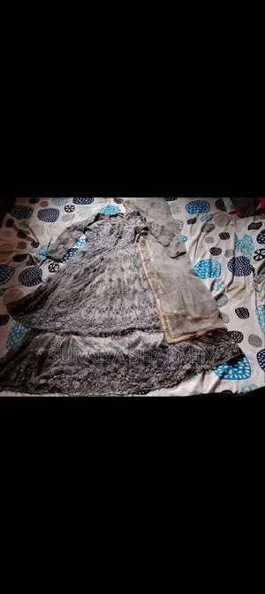 গারারা ড্রেস
