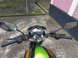 ইয়ামাহা এফজেড ২০১৭ কালো
