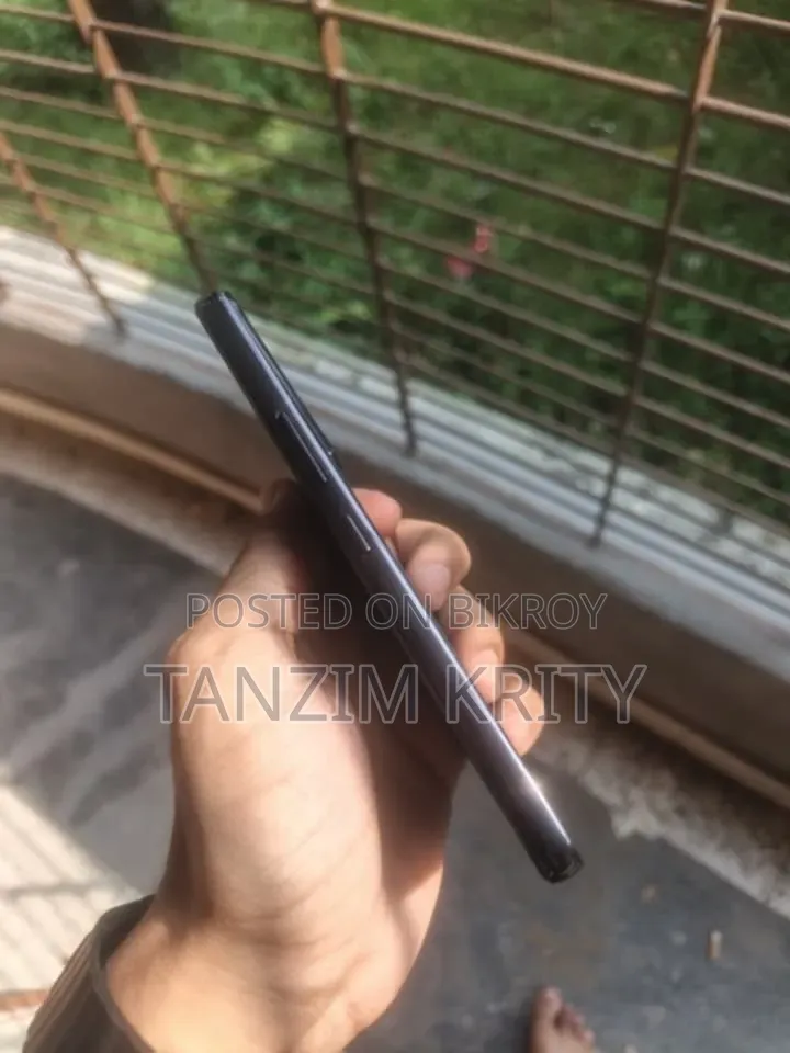 স্যামসাং গ্যালাক্সি এস২২+ ৫জি ১২৮ জিবি কালো