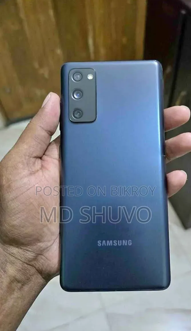 স্যামসাং গ্যালাক্সি এস২০ এফই ১২৮ জিবি নীল