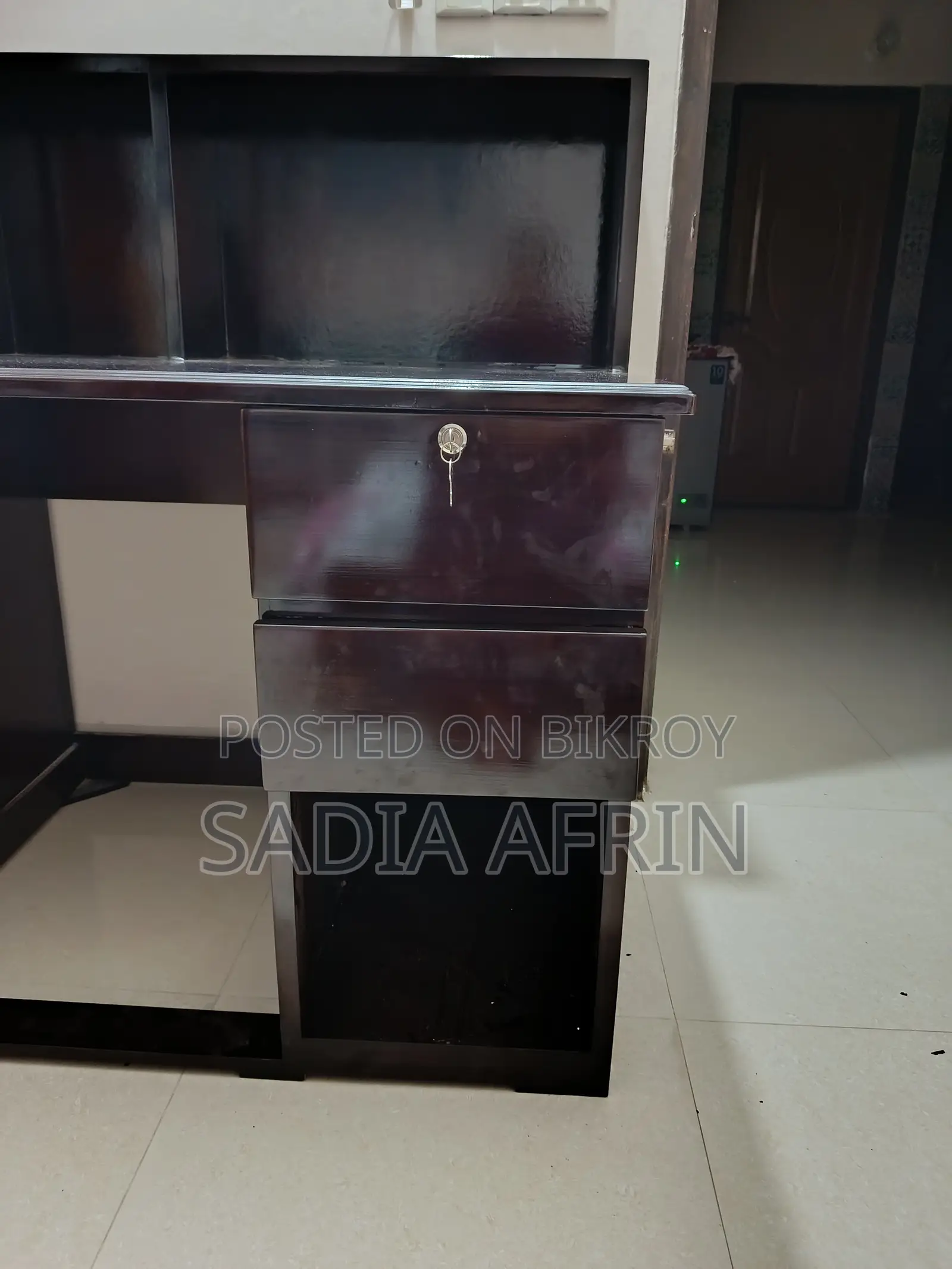 Reading Table