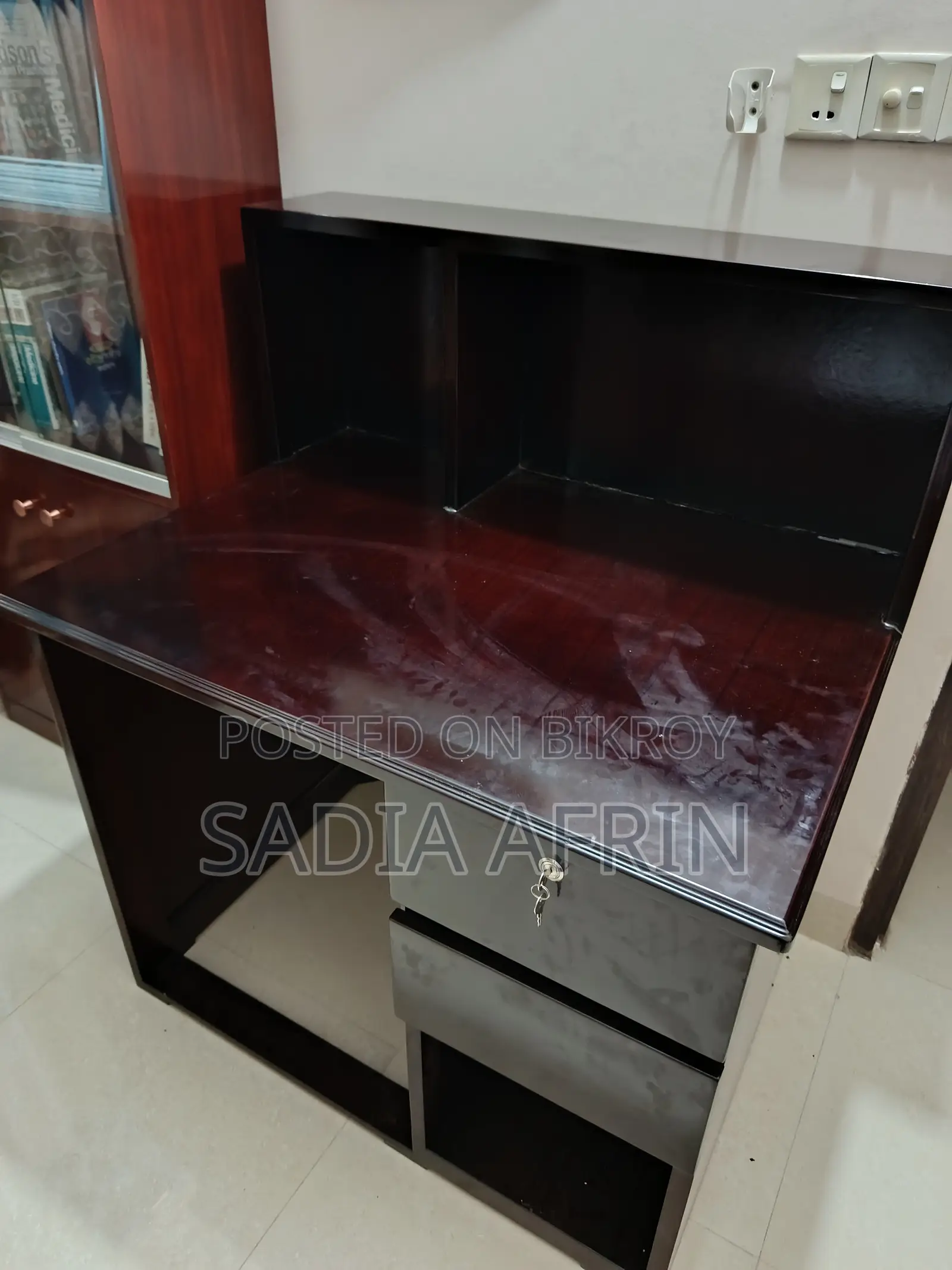 Reading Table