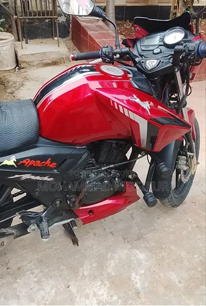 TVS Apache RTR 160 2-Valve 2015 Red