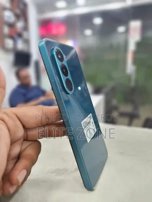 রিয়েলমি ১২৮ জিবি গ্রিন
