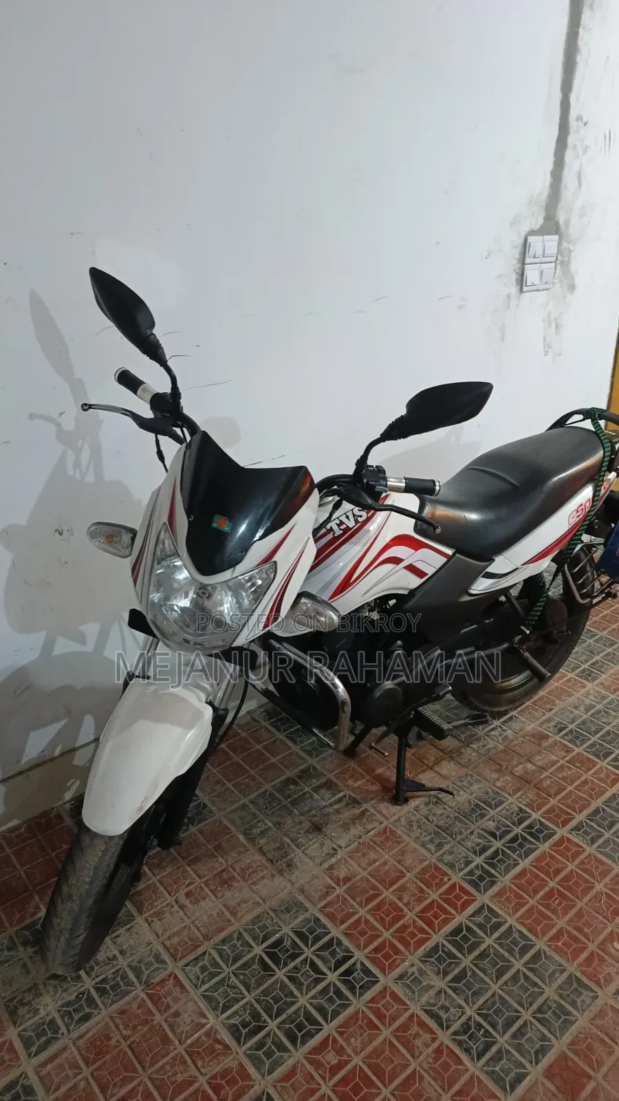 TVS Metro 2014 White