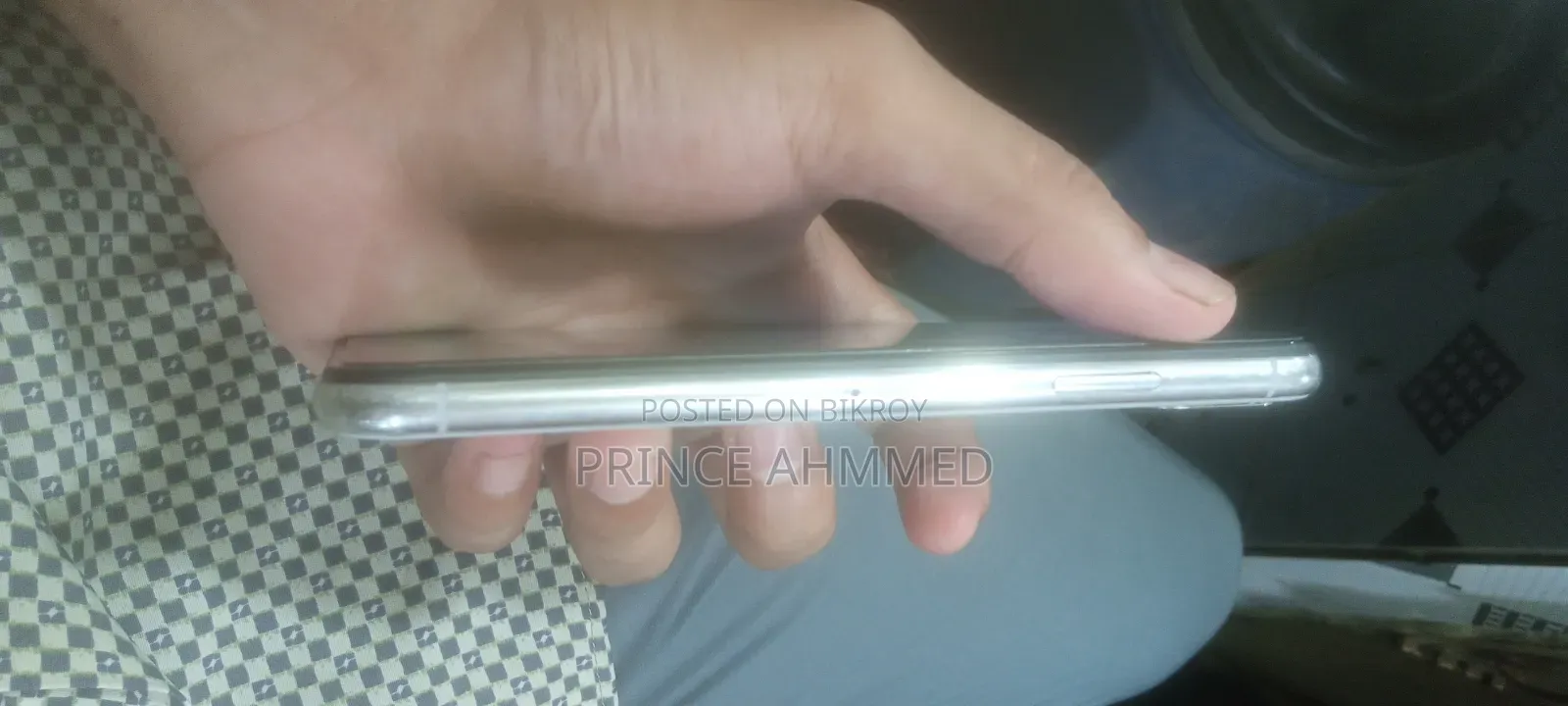 অ্যাপল আইফোন এক্স ২৫৬ জিবি হোয়াইট