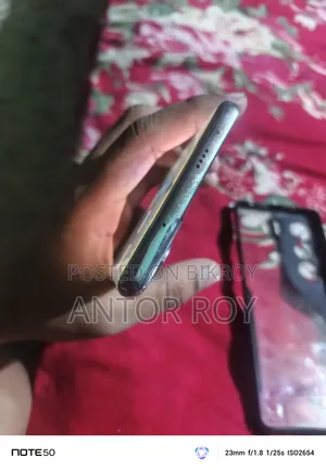 টেকনো ক্যামন ৪০ প্রো ৪জি ২৫৬ জিবি ব্ল্যাক