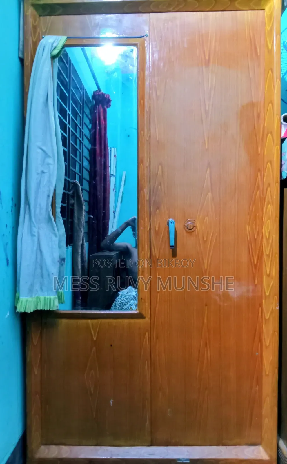 স্টিল আলমারি ২ পার্ট ডোর উইথ অ্যাডজাস্ট মিরর
