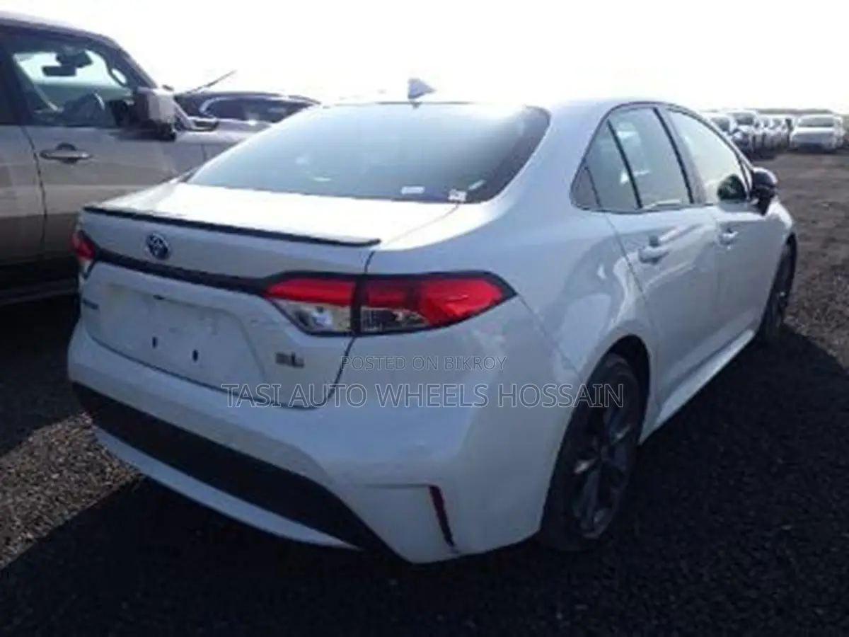 Toyota Corolla LE 2021 Pearl