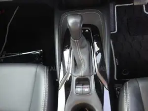 Toyota Corolla LE 2021 Pearl