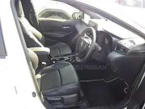 Toyota Corolla LE 2021 Pearl