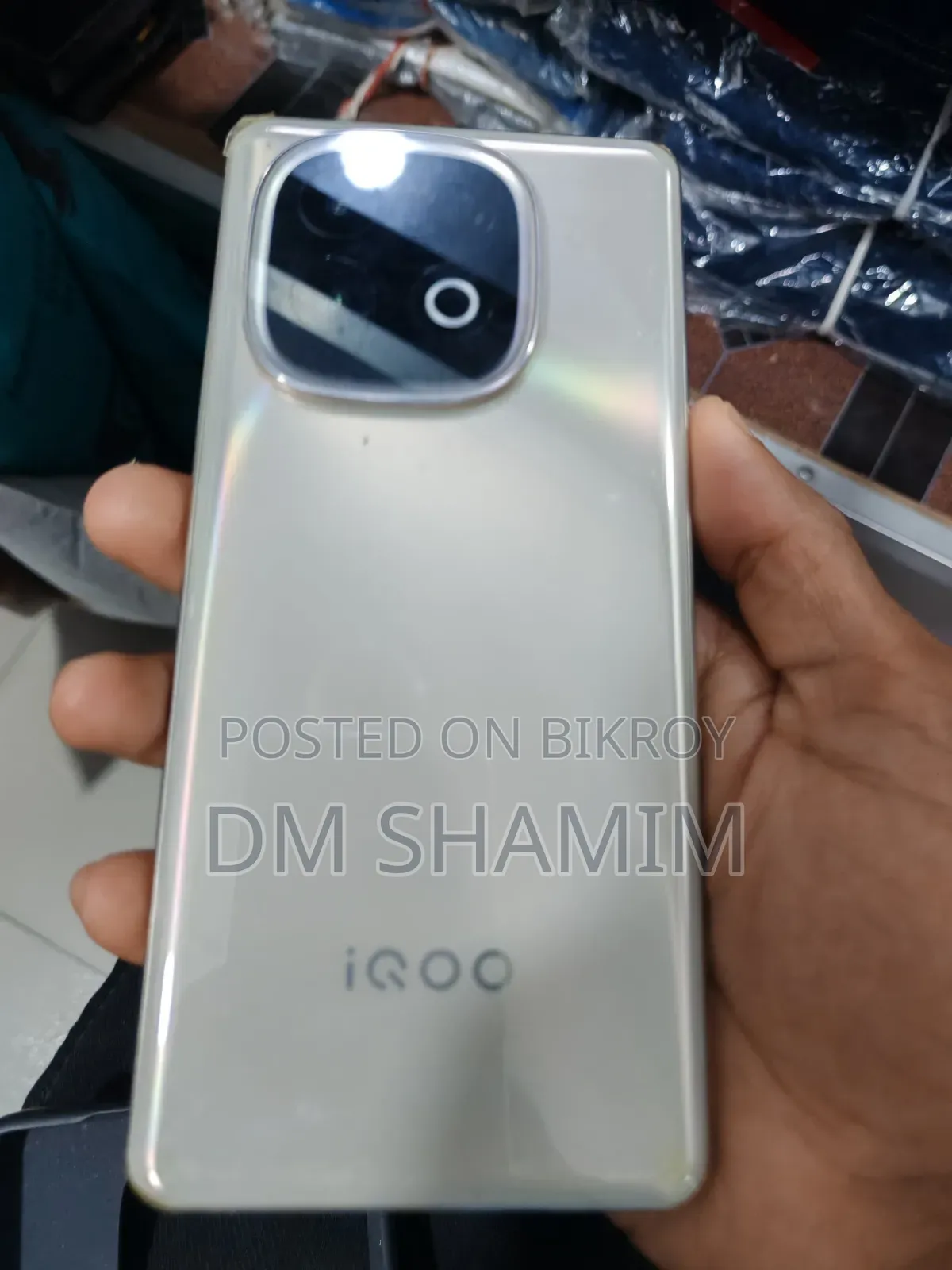 আইকিউওও জেড১০ ২৫৬ জিবি গোল্ড