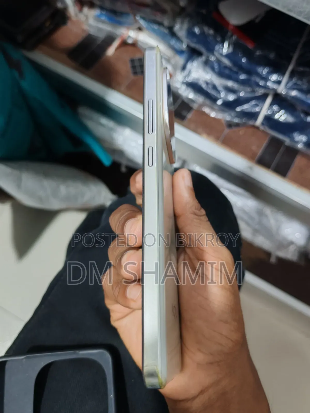 আইকিউওও জেড১০ ২৫৬ জিবি গোল্ড