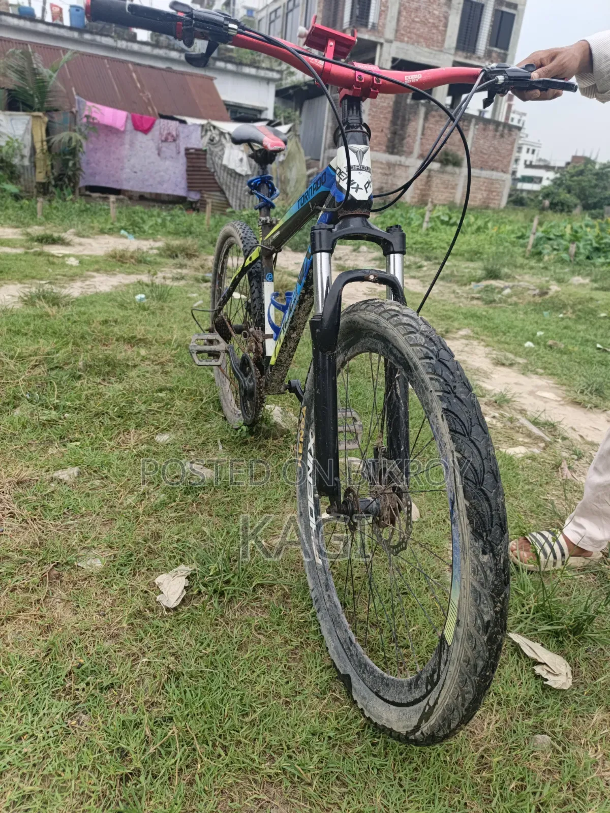 এই সাইকেল টা এমার্জেন্সি বিক্রি হবে নিতে চাইলে ইনবক্স করেন। উত্তরা আজপুর