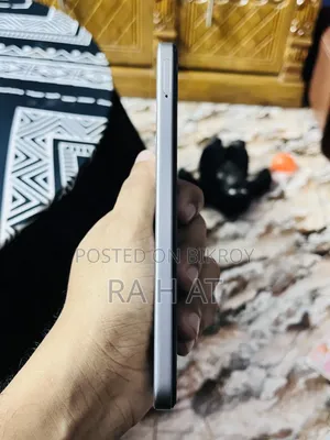 New Realme C100i 64 GB