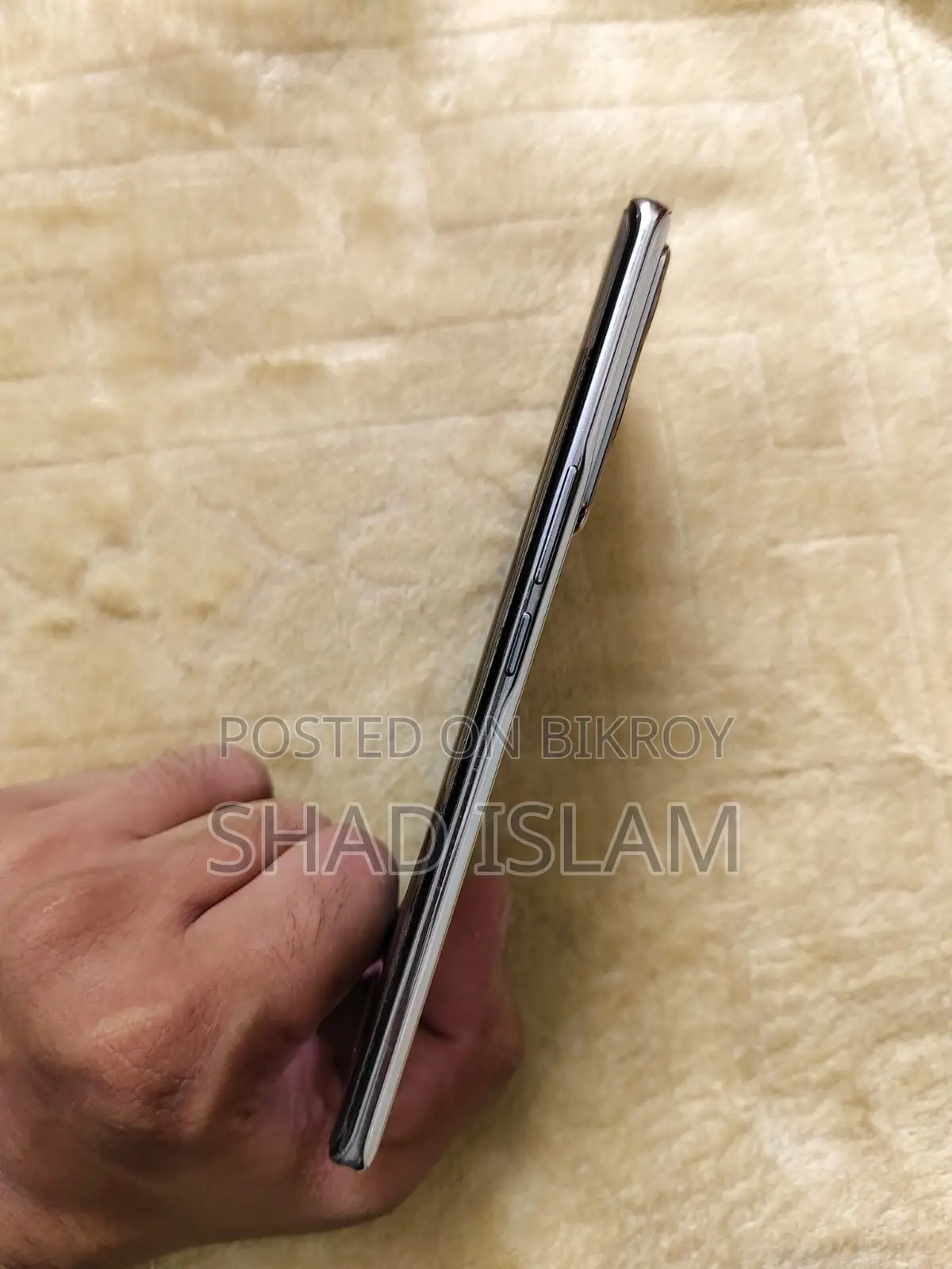 ভিভো টি২ প্রো ১২৮ জিবি হোয়াইট