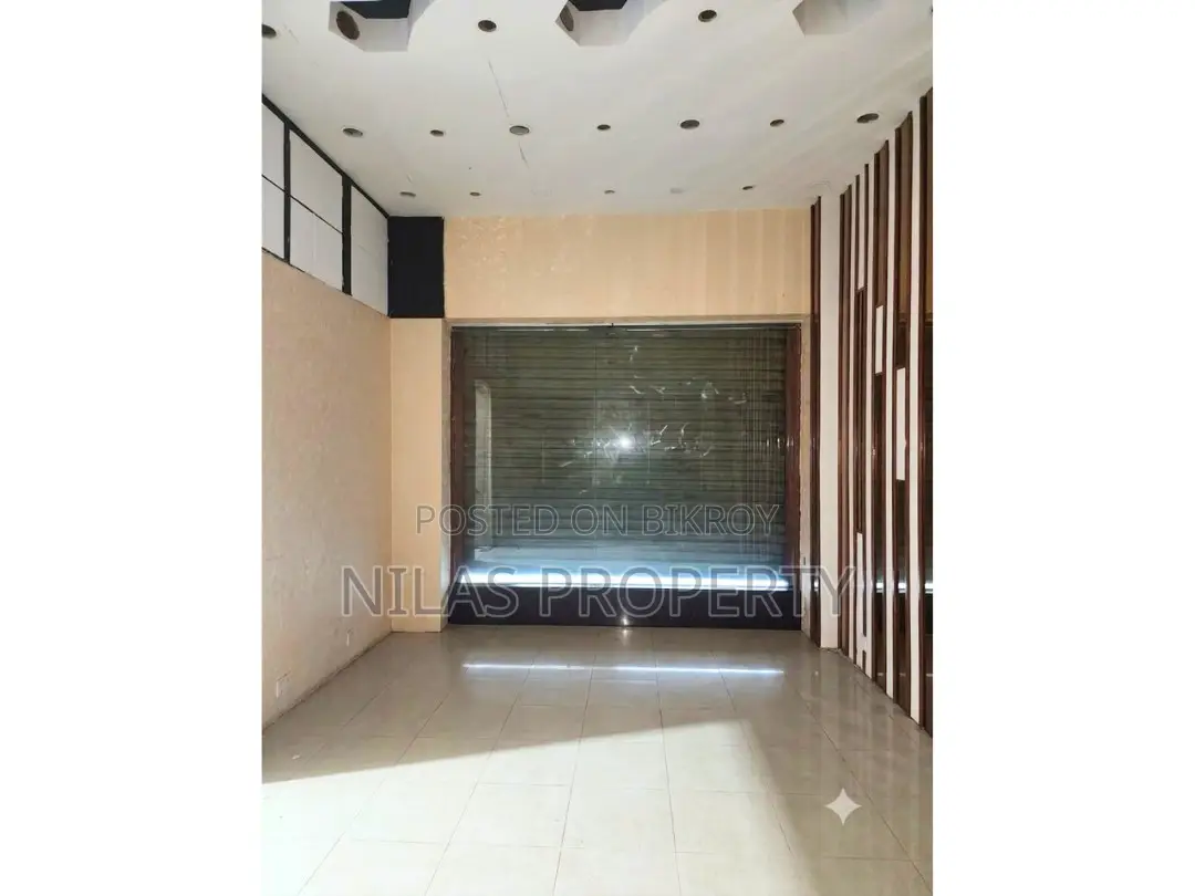 বনানীতে নিচতলার শোরুম স্পেস ভাড়া