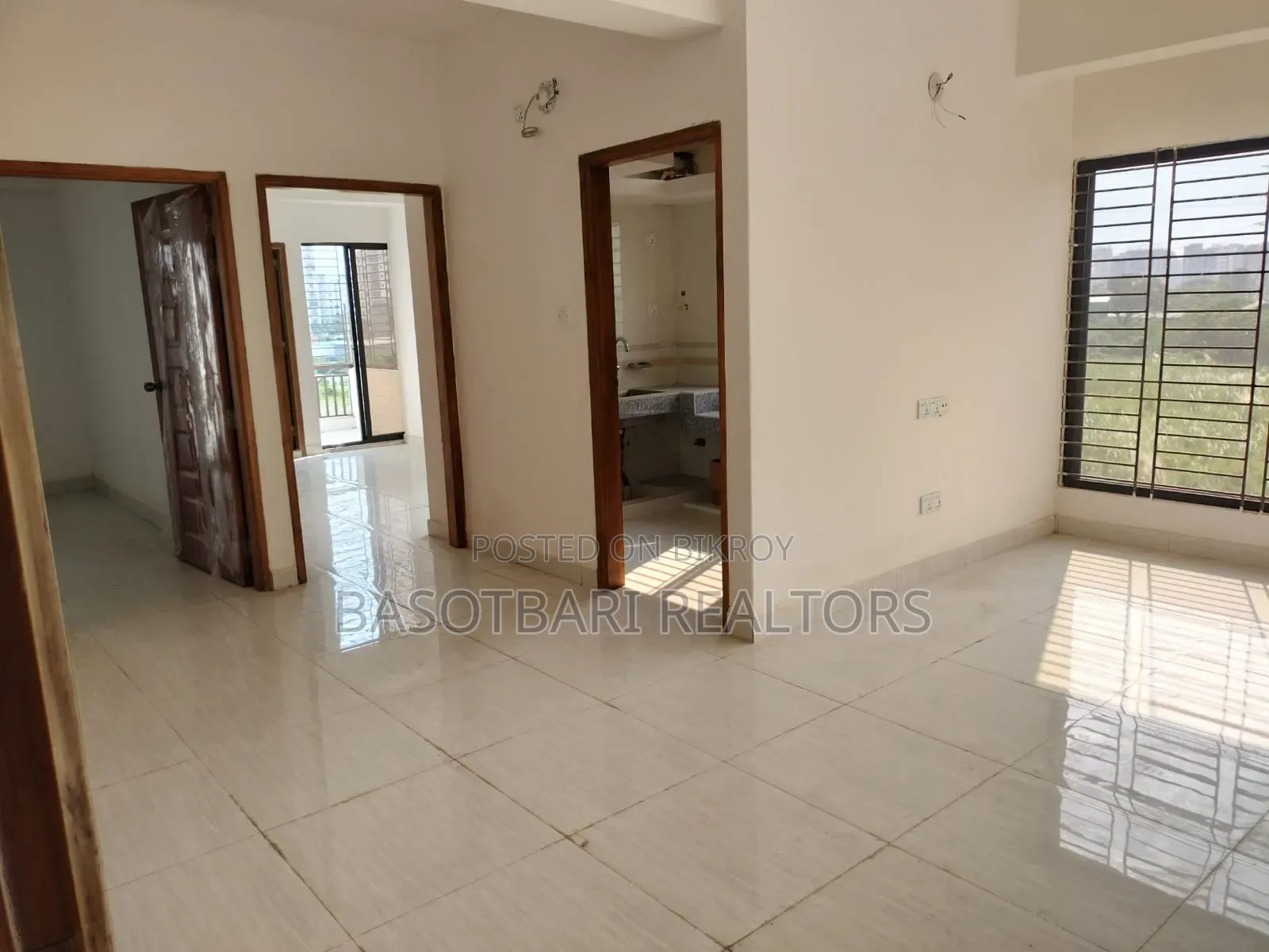 3 Bedroom Apartment in Aftab Nagar for sale