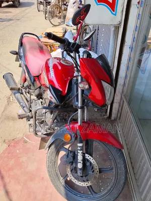 Hero Glamour 2022 Red