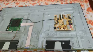 Samsung Q70a 65 Inch TV - Panel broken, those who need parts can take it