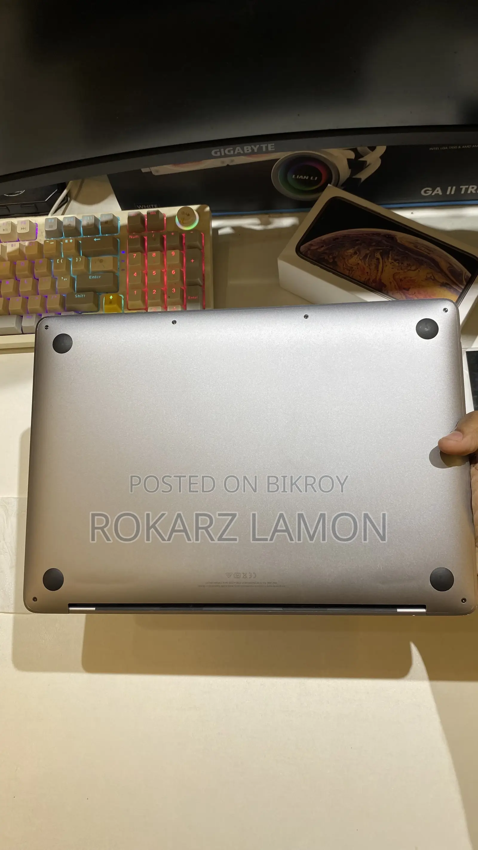 Laptop Apple MacBook Pro 2020 8GB Intel Core i5 SSD 256GB